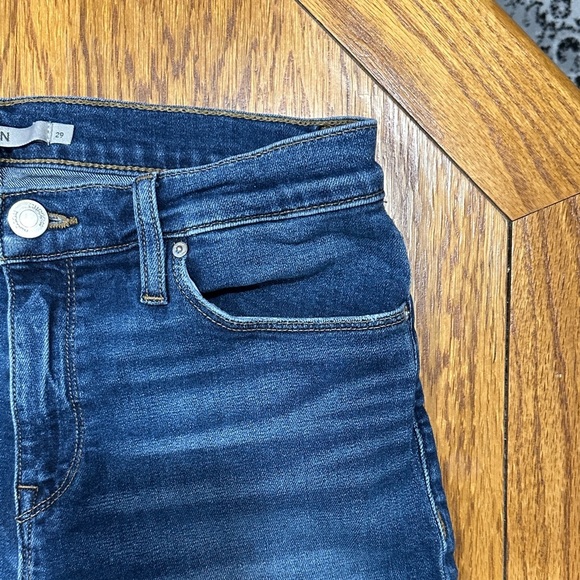 *HUDSON* Medium Wash Cutoff Bermuda Nico LCI Shorts Size 29 - Picture 4 of 7